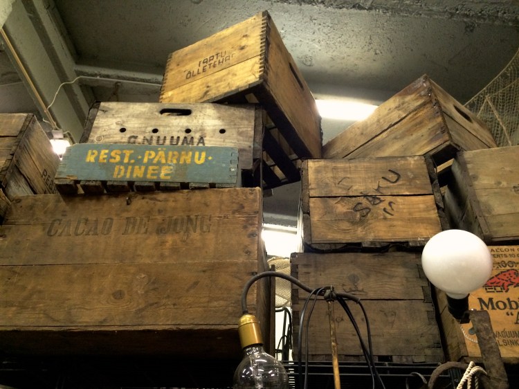 Khuulid puidust kastid - hea & ülimalt stiilne viis nt küttepuude hoidmiseks