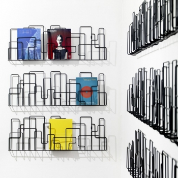 Minus Tio_City Sunday ajakirja hoidja (praegu on allahinnatud must)