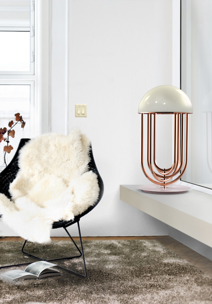 (Tina) TURNER | TABLE